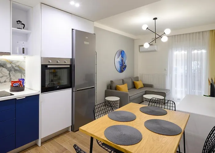 Blu & Marrone Suites-Parking Included
