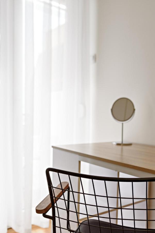 Blu & Marrone Suites-parking Included Apartment *