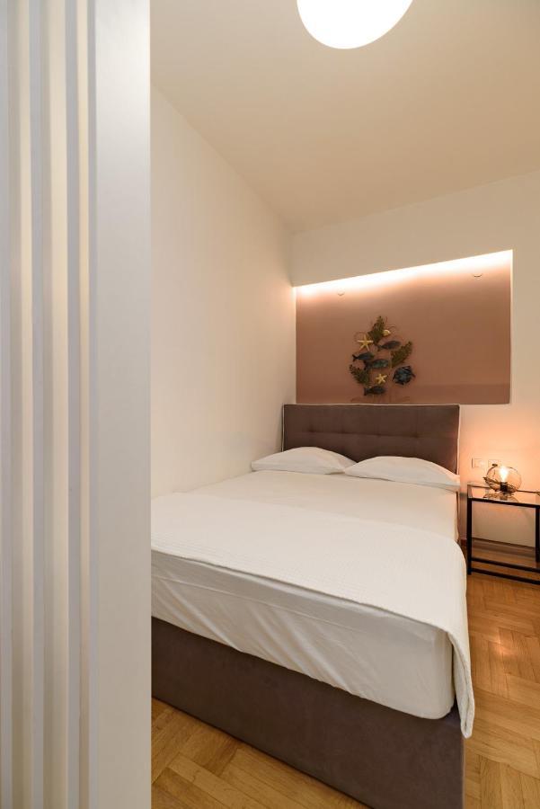 Apartment Blu & Marrone Suites-parking Included *