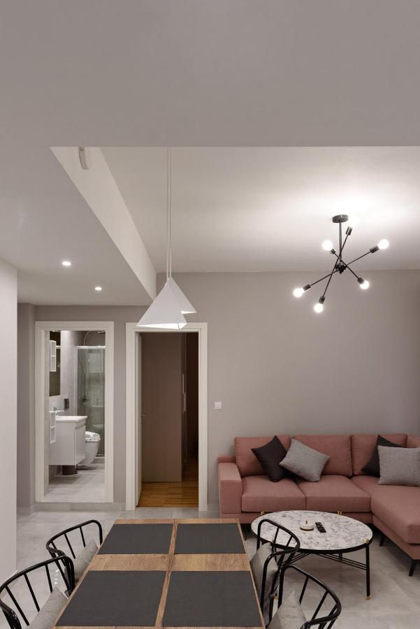 Blu & Marrone Suites-parking Included * Thessaloniki