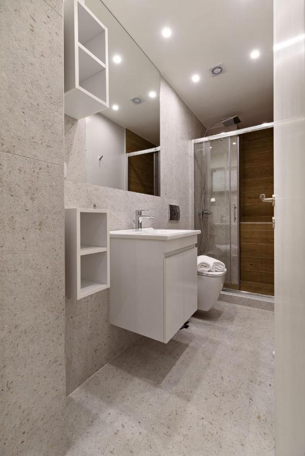 Blu & Marrone Suites-parking Included Apartmán