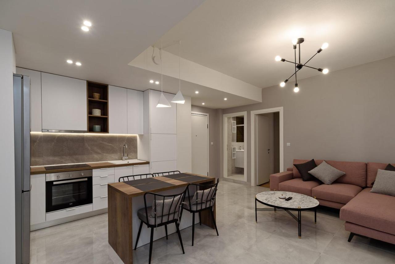 Blu & Marrone Suites-parking Included * Thessaloniki