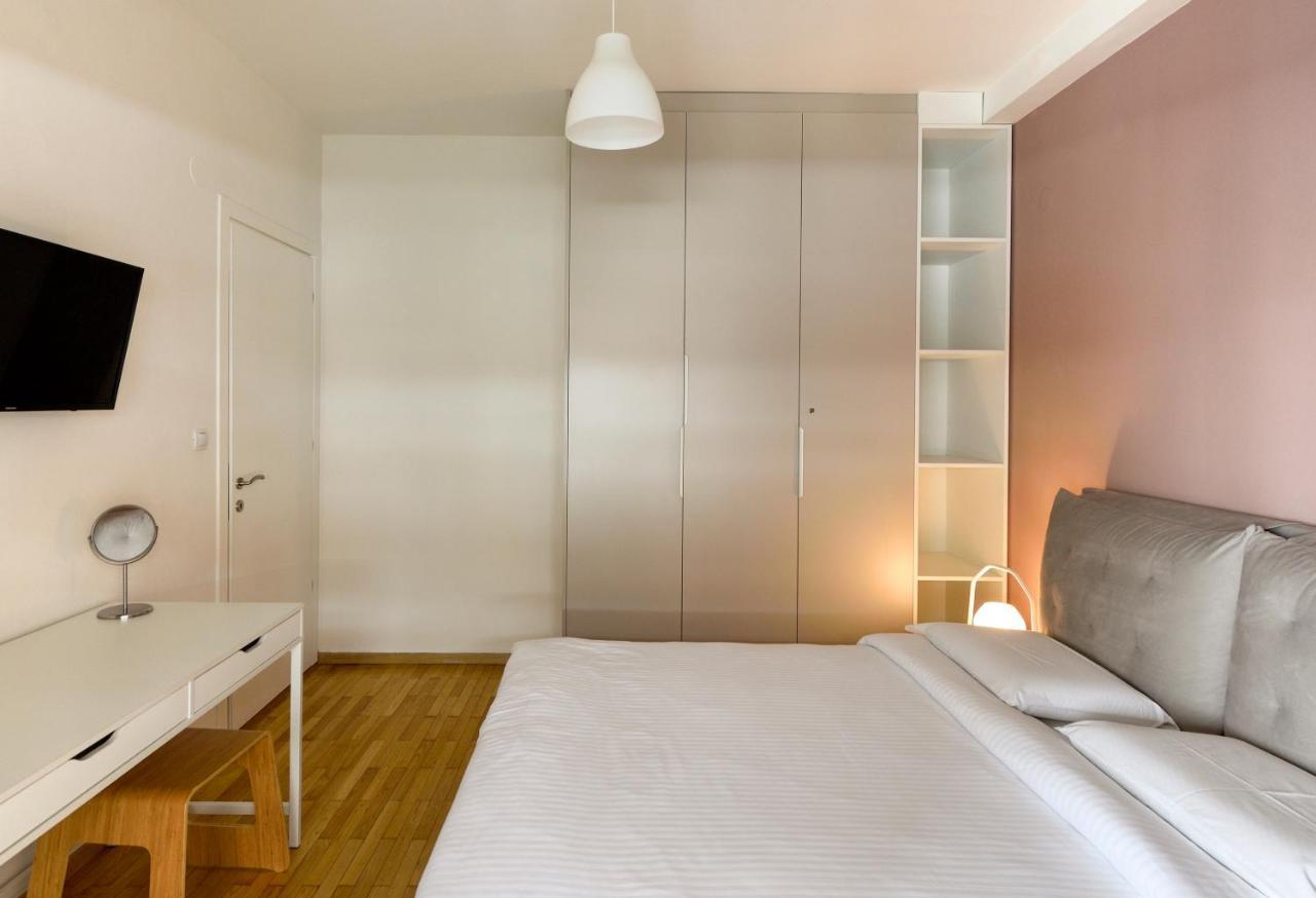Blu & Marrone Suites-parking Included Apartmán