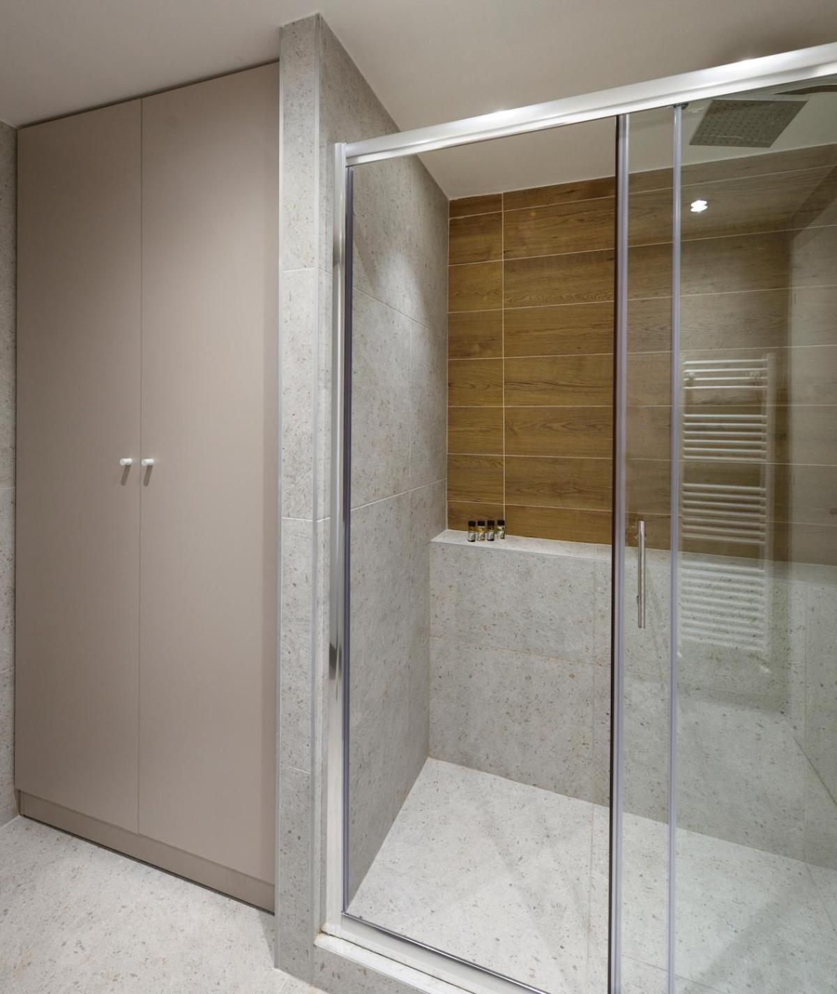 Blu & Marrone Suites-parking Included * Thessaloniki