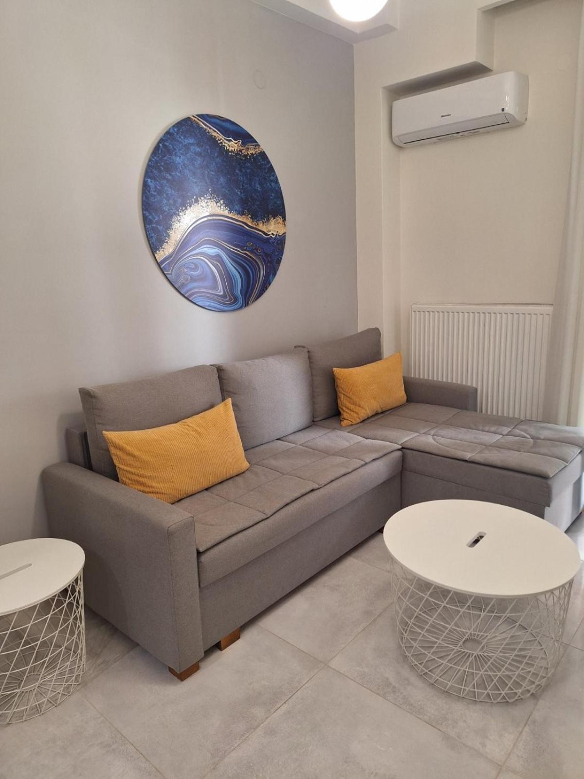 Blu & Marrone Suites-parking Included